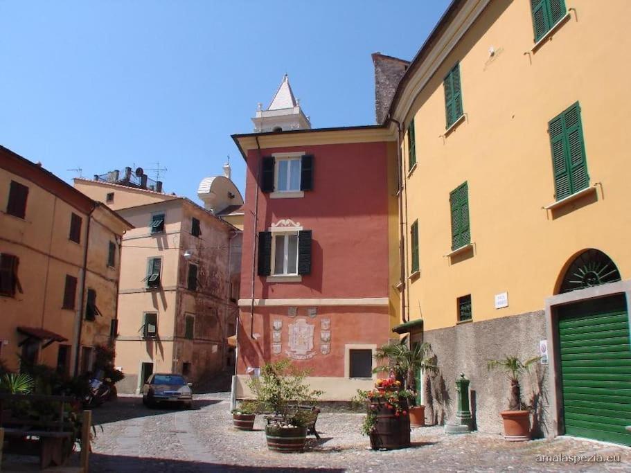 Willa Vezzhouse Vezzano Ligure Zewnętrze zdjęcie